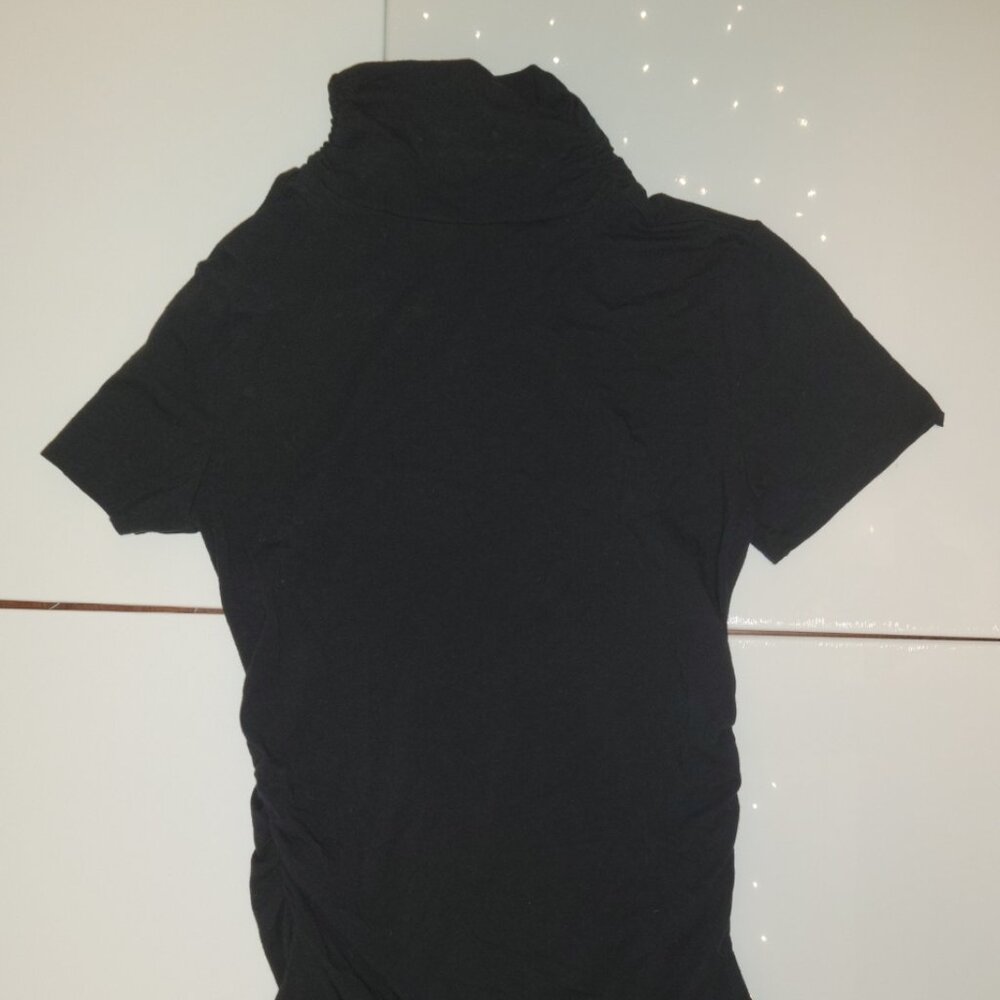 Kenneth Cole / Reaction | Black Turtleneck Tee Small